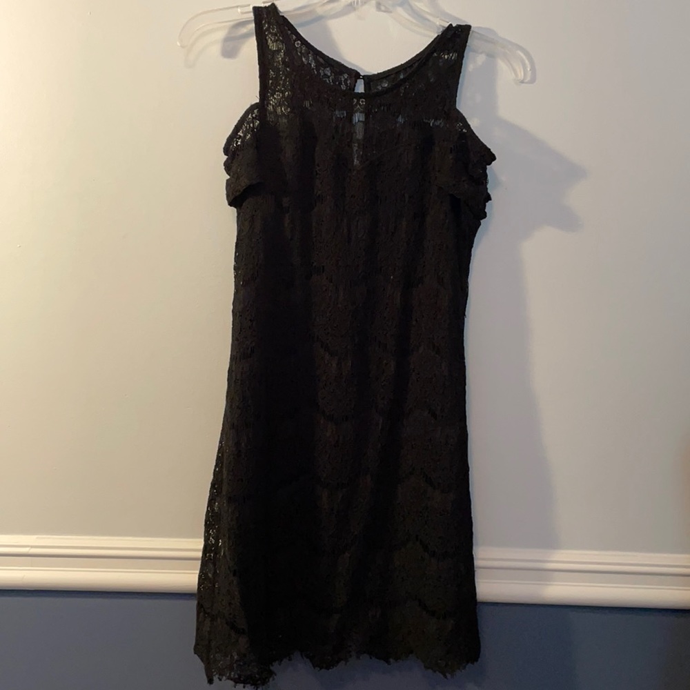 “Monteau” Lace Dress